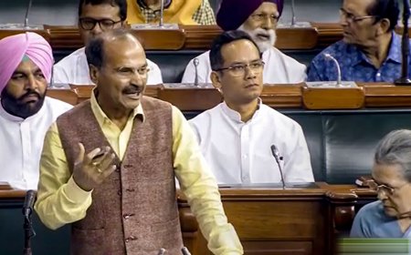 No-confidence motion: Opposition's 'INDIA INDIA' counter to BJP's 'Modi' chants as PM arrives in Lok Sabha | Watch