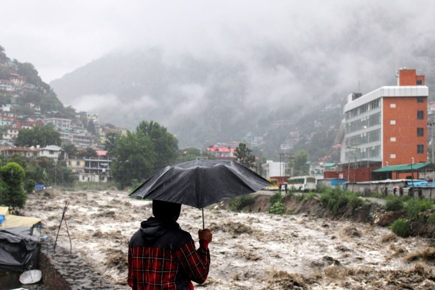 Cloudburst: House Collapses in HP's Sirmaur, Five of Family Feared Trapped Under Debris