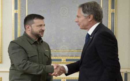 Russian missile strike on Ukrainian market kills 17 as Blinken announces new $1B aid package