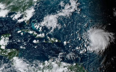 Hurricane Lee expected to move north of Puerto Rico but still dangerous