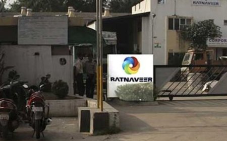 Ratnaveer shares list over 25% premium. Buy, sell or hold?