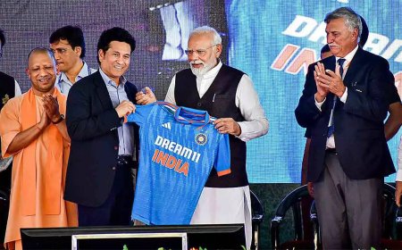Watch: PM Modi presents Sachin Tendulkar Indian cricket team jersey