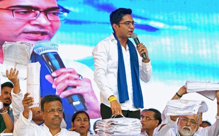 TMC leaders including Abhishek Banerjee, Derek O'Brien protesting inside Krishi Bhavan in Delhi detained by police