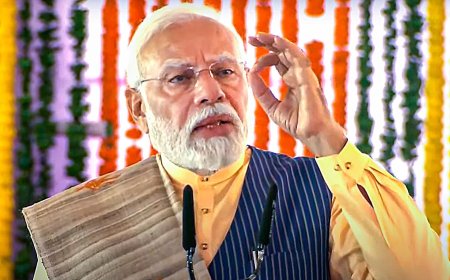 'What Manmohan Singh would be thinking...': PM Modi shreds Congress over caste census in poll-bound Chhattisgarh