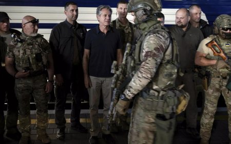 Some in Congress want to cut Ukraine aid and boost Taiwan's, but Taiwan sees its fate tied to Kyiv's