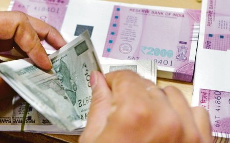 Rupee trades flat against US dollar amid likely RBI intervention