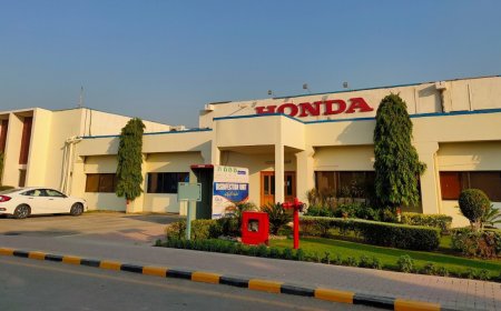 Pakistan's automotive crisis deepens: Carmakers stop production