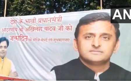 ‘<i>Mungeri Lal Ke Haseen Sapne'</i>: BJP jibes SP Chief Akhilesh Yadav over ‘future PM' poster