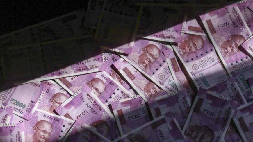 Karnataka: Political row erupts between Congress and BJP over IT raids recovery of  ₹50 crore cash