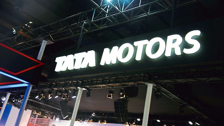 Tata Motors shares dip before Q2 results. Experts give 'buy' ahead of Tata Technplogies IPO launch
