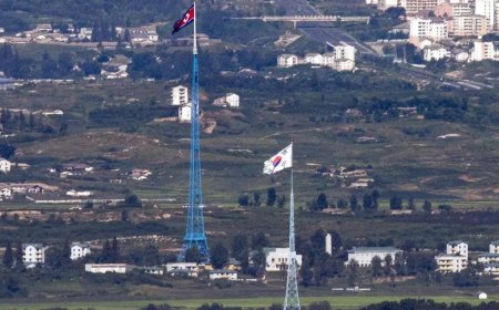 Seoul warns North Korea against spy satellite launch; hints peace deal suspension