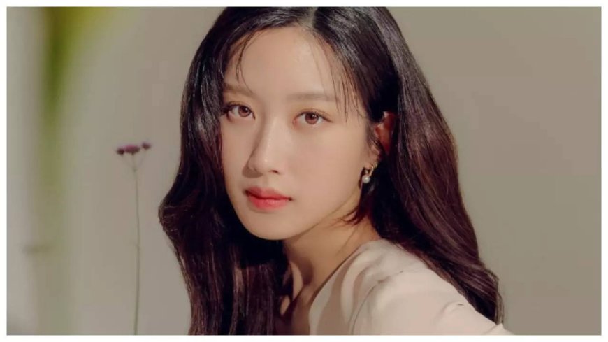 Moon Ga Young soars to fashion heights