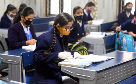 CBSE releases date sheet for class 10, 12 Board Exams. Details here