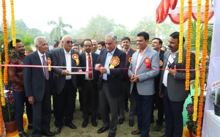 NDMC Chairman inaugurates two days All India Winter Rose Show