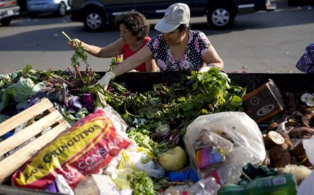 Argentina's annual inflation soars to 211.4%, the highest in 32 years