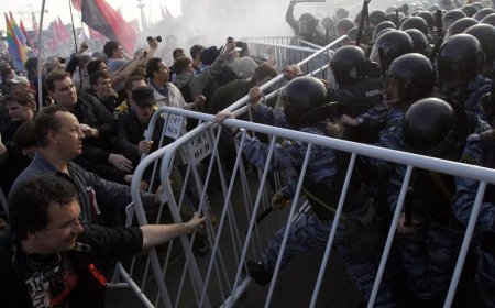 Crowd protests jailing of activist in Russian region of Bashkortostan