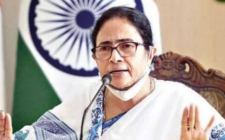 'Will fight alone': Mamata snaps ties with Cong in Bengal