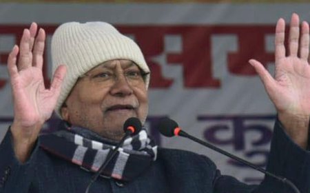Bihar political turmoil: Mahagathbandhan on tenterhooks as Nitish Kumar edges towards NDA | 10 points