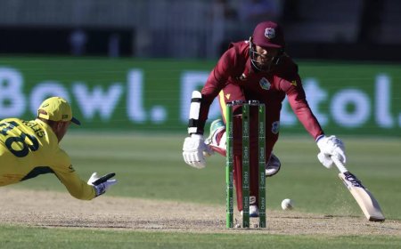 Watch: Inglis misses a run-out from point blank range