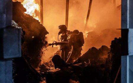 Gas explosions in Kenya's capital kill at least 2, injure others and send smoke rising over homes