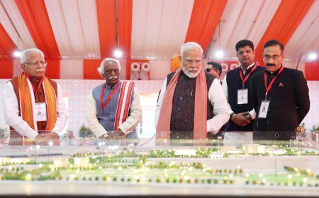 PM visits an Exhibition during the inauguration and laying the foundation stone of multiple development projects at Rewari