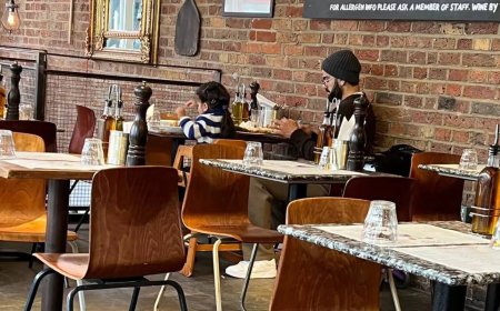 Virat Kohli's photo with daughter Vamika goes viral