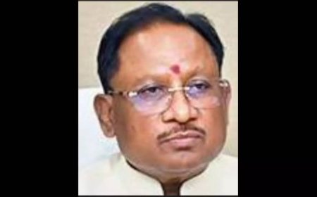 Man enters Chhattisgarh CM's house with gun, 8 cops suspended