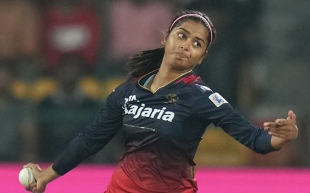 WPL 2024: RCB cricketer Shreyanka Patil gets marriage proposal from fan, pic goes viral
