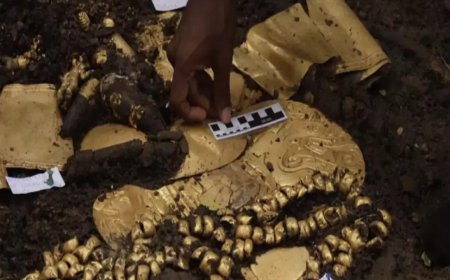 'Lord of the Flutes': Archaeologists in Panama find ancient tomb filled with gold treasure