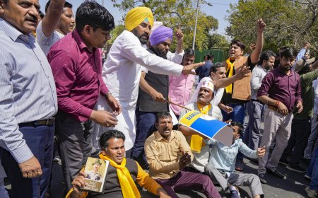 'Tyranny won't last': INDIA bloc, AAP workers protest against Arvind Kejriwal's arrest in Delhi today. 10 points