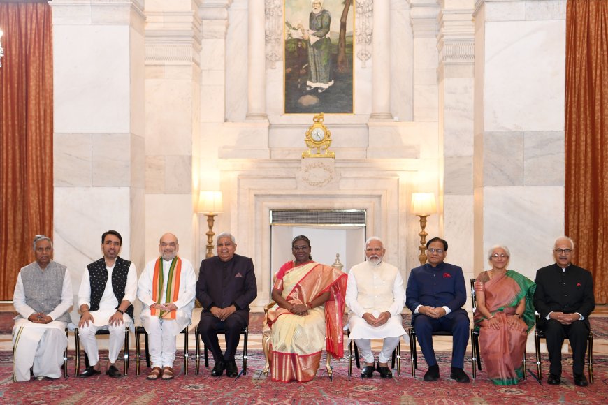 President of India, Smt. Droupadi Murmu grace the Bharat Ratna Awards distribution ceremony at Rashtrapati Bhavan