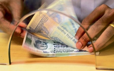 India's exchange-traded currency derivates volumes to plunge by 80% over RBI's new hedging rule