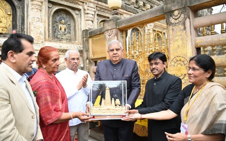 Vice President, Shri Jagdeep Dhankhar at the Maha Bodhi Temple in Bodh Gaya
