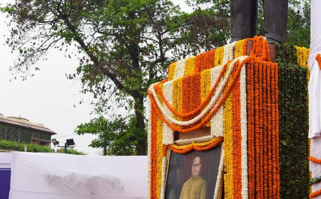 Lok Sabha Speaker Shri Om Birla paying homage to Babasaheb Dr. B.R. Ambedkar on the occasion of his Birth Anniversary at Parliament House Lawns