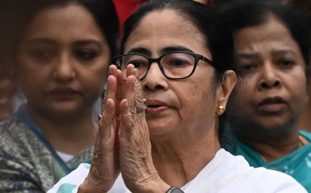 On Ram Navami, Mamata Banerjee says riot is Modi govt's only guarantee