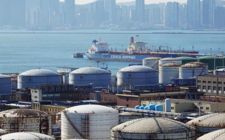 Is China stockpiling oil and other resources in case of future war?