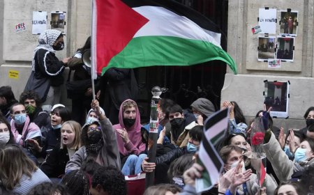 Pro-Palestinian students have peacefully evacuated prestigious Paris university campus building