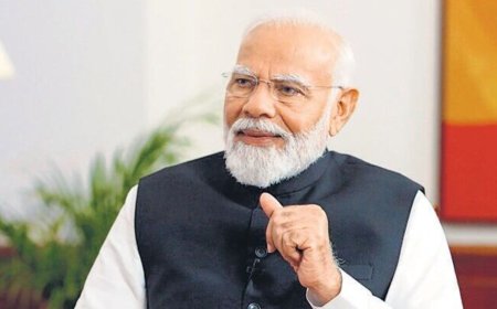 PM Modi's blitz on Rahul, Congress, says India doesn't become an autocracy if Yuvraj cannot automatically get power