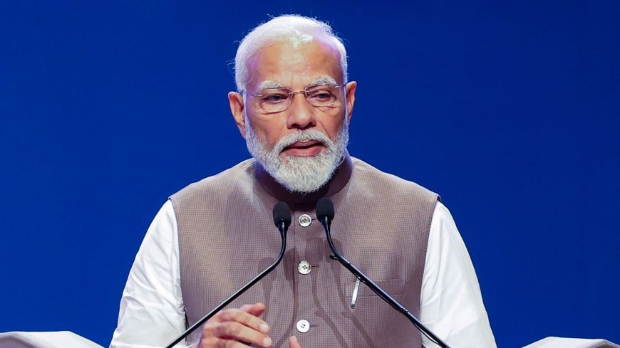 Lok Sabha Elections 2024: <i>‘Aatank ka supplier tha ab atta…</i>’, PM Modi takes a jibe at crisis-hit Pakistan in MP rally