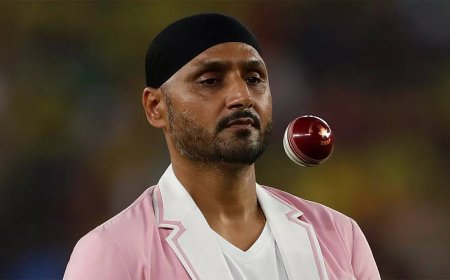 'Ye Team India ke darwaze tod rahe hain' - says Harbhajan about...