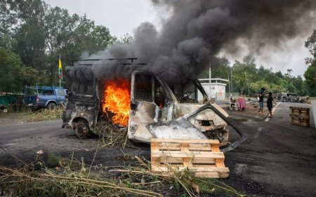 France: Will quell New Caledonia riots 'whatever the cost'