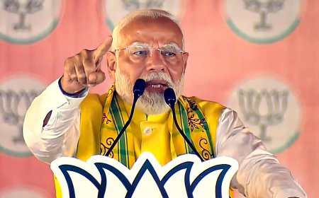 Modi says INDIA bloc performing 'mujra' for vote bank; Priyanka Gandhi quips 'no PM ever used such words'