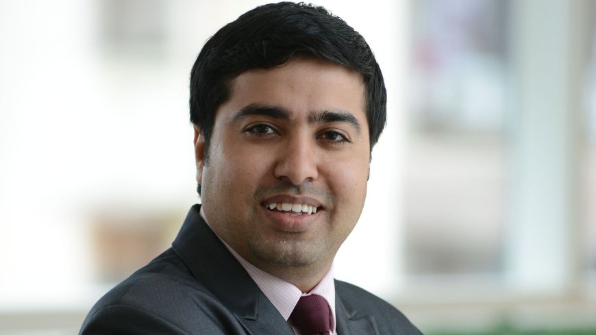 Chandan Taparia recommendations: How to trade Axis Bank, HPCL, PFC shares on May 28