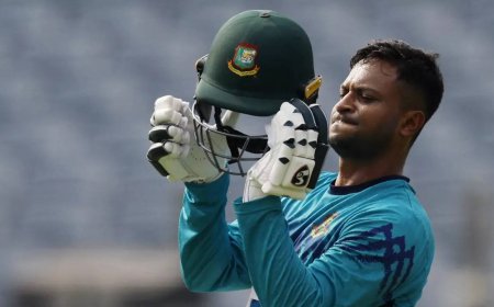 'Who?' Shakib intervenes a question on criticism by Sehwag