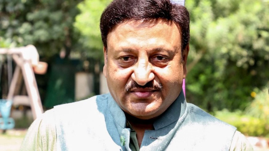 Lok Sabha elections 2024: Postal ballots will be counted first, confirms ECI day after Oppn moves poll body