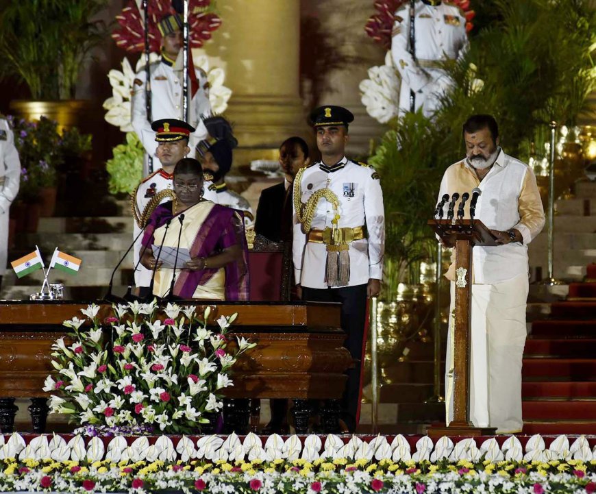 President, Smt Droupadi Murmu administering the oath as Minister of State to Shri Suresh Gopi at a Swearing-in Ceremony at Rashtrapati Bhavan