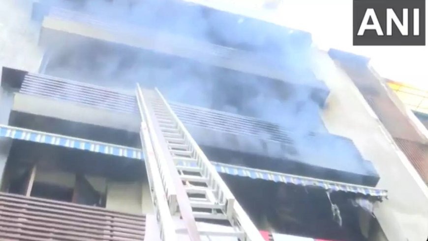 Fire at multi-storey house in southeast Delhi, woman rescued