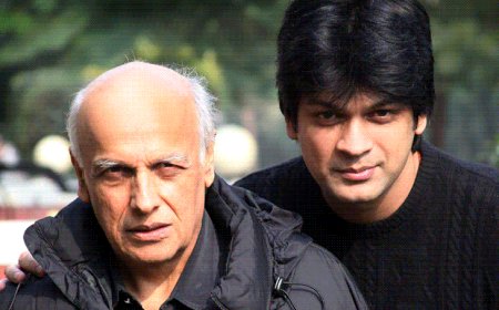 पाकिस्तानी शो ‘हमसफर’ को स्टेज पर प्रेजेंट करेंगे महेश भट्‌ट