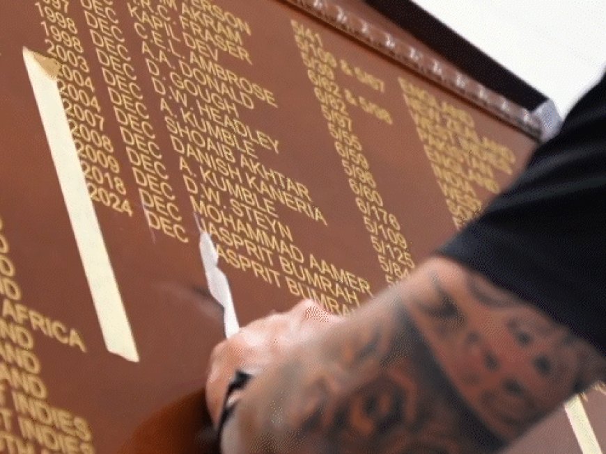 बुमराह-रेड्‌डी मेलबर्न क्रिकेट ग्राउंड के ऑनर्स बोर्ड में शामिल:BCCI ने नाम लिखने का वीडियो शेयर किया, नीतीश फोटो खींचते दिखे