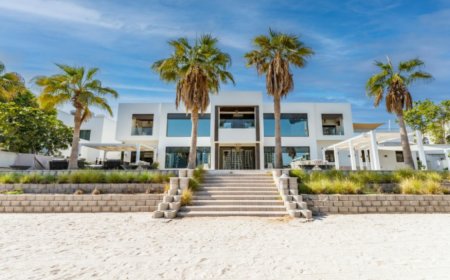 This Dh70 million Dubai mansion offers ocean views, Bentley decor and Shah Rukh Khan next door